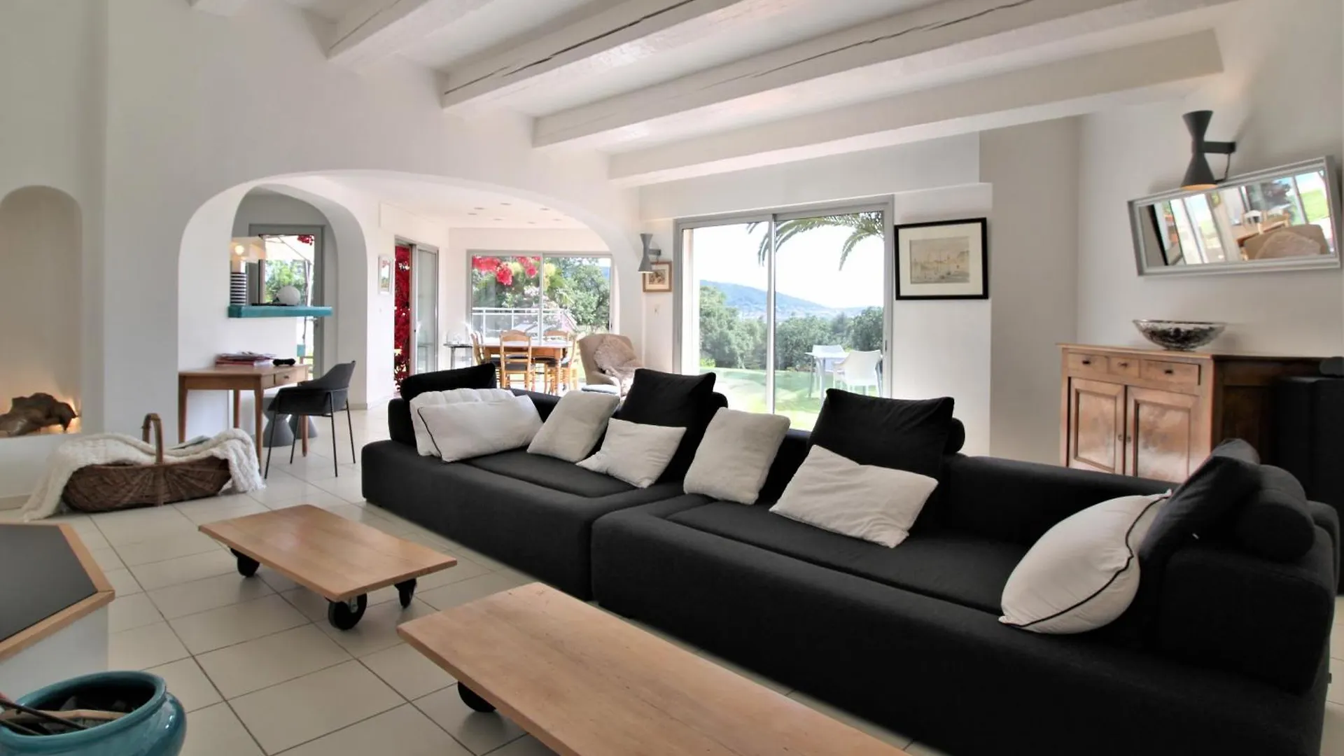 Le Domaine Des Vignes-Spacieuse Villa/Piscine Hyeres Villa